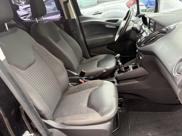 Ford Tourneo — Zdjęcie 9