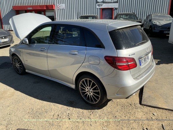 Mercedes B 200 — Zdjęcie 8