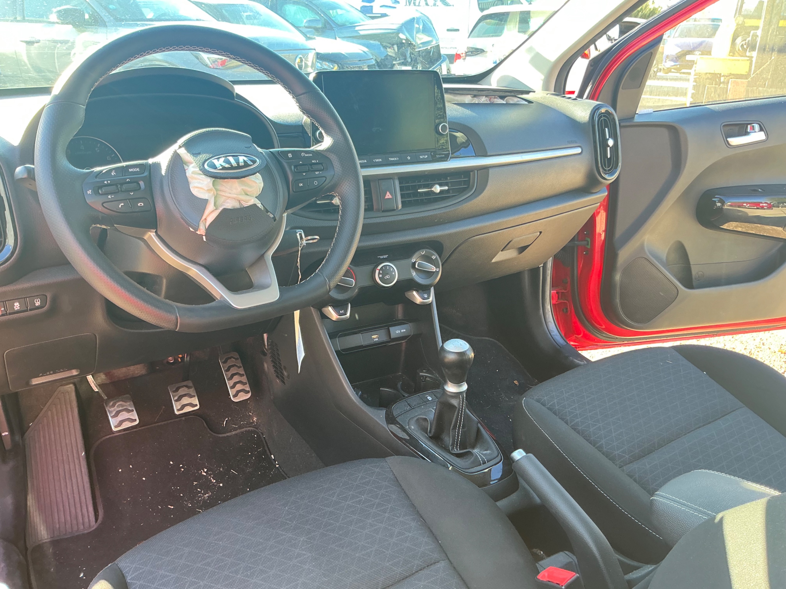 KIA PICANTO — Zdjęcie 10
