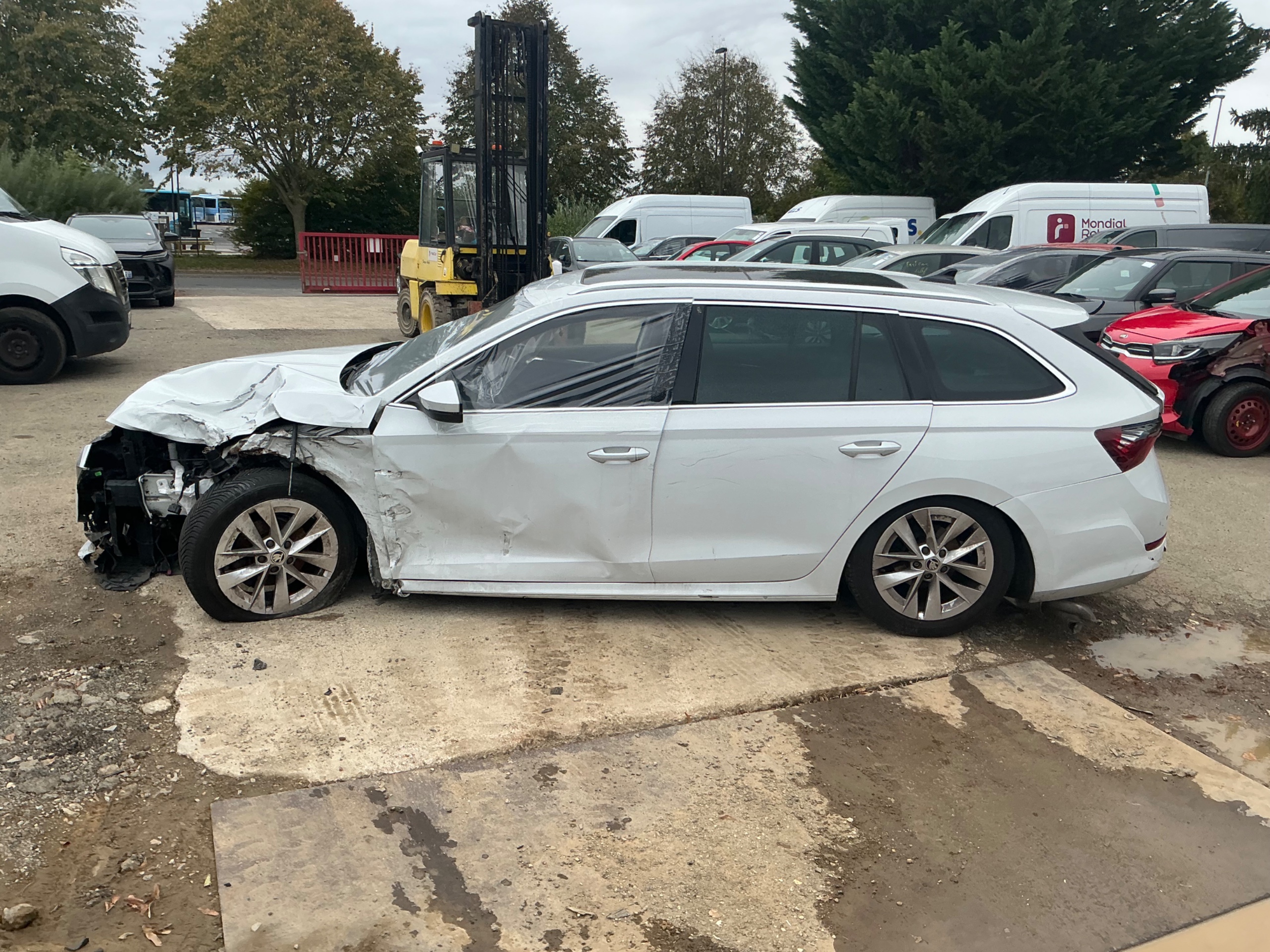 Skoda Octavia — Zdjęcie 11